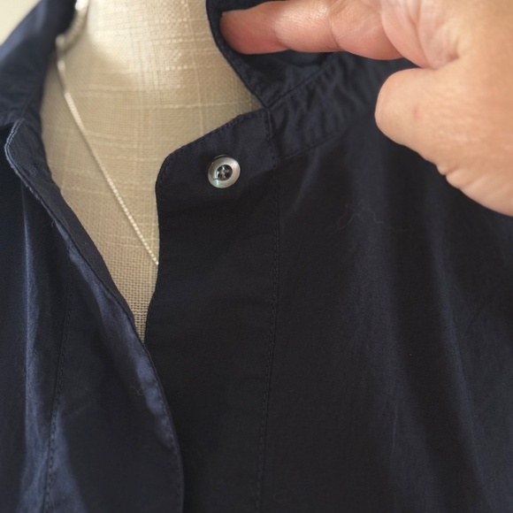 J. Crew Tall Short Sleeve Pullover Shirt in Navy, Size 10 - Picture 4 of 11